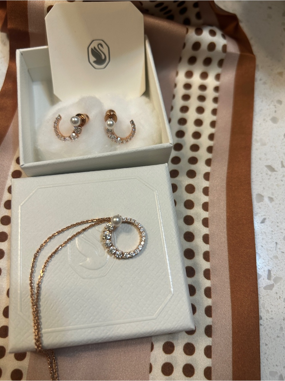 Swarovski Rose Gold Pearl and Crystal Circle Necklace with Matching Studs